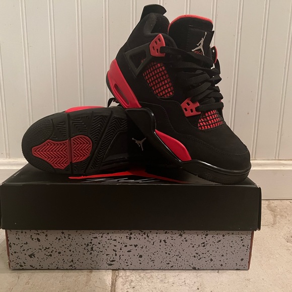 Red thunder Jordan 4s - Picture 3 of 5